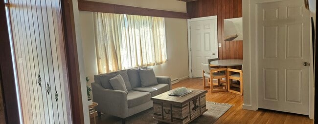 Building Photo - 89 Delaware Ave Unit 1R Rental