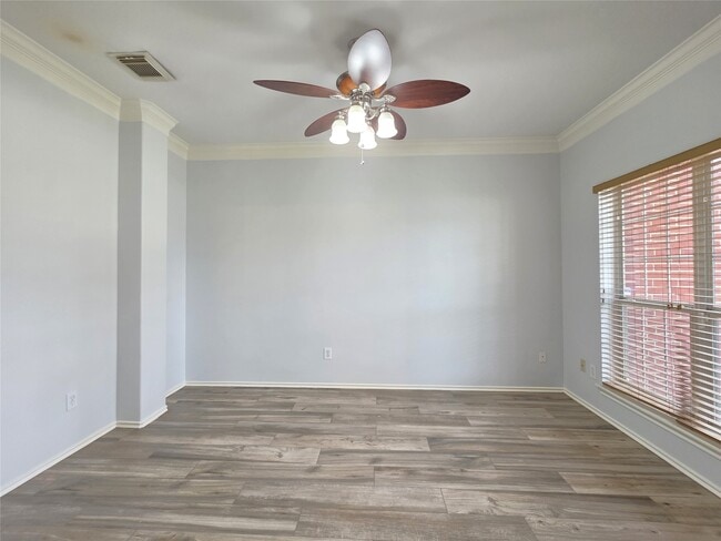 Photo - 10038 Barr Lake Dr
