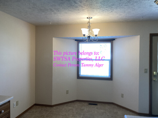 Photo - 421 W Olive St