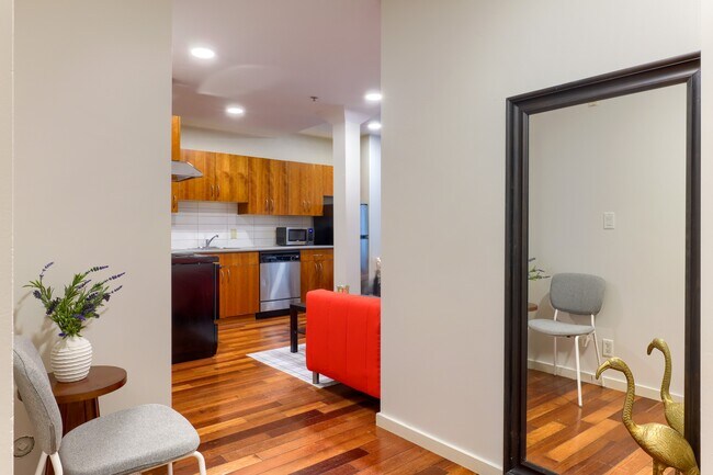 Photo - 440 Richards St Unit 204