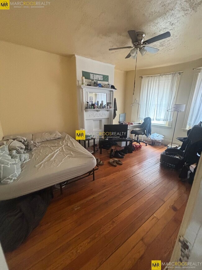 Building Photo - 20 S Huntington Ave Unit 1 Rental