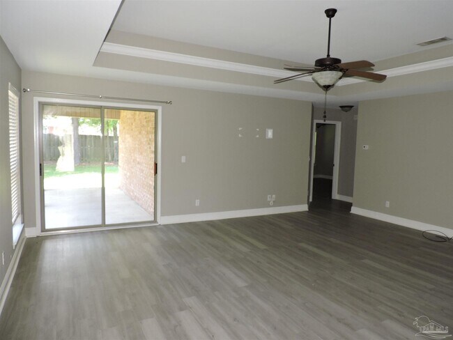 Photo - 6060 Dunridge Drive