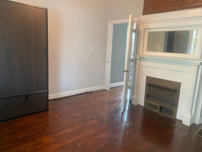 Photo - 736 Clarissa St Unit 1