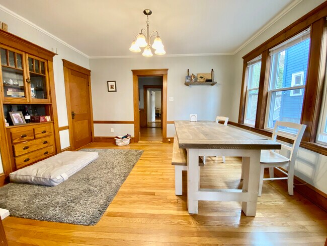 Photo - 21 Saint Peter St Unit 1R