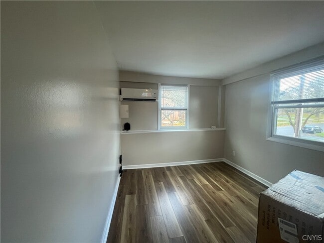 Photo - 60 Oswego St