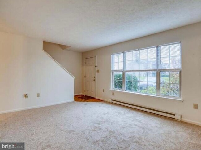 Photo - 211 Little River Dr