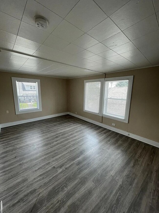 Building Photo - 68 N 7th Ave Unit 3 Rental