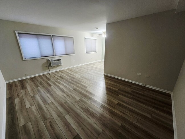 Photo - 424 Elgin Ave Unit 1