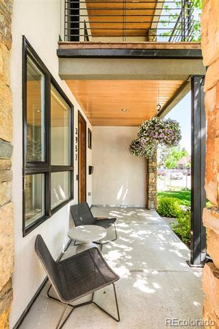 Photo - 3957 Utica St