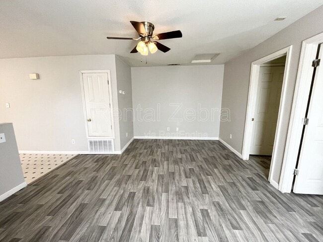 Photo - 355 W 22nd St