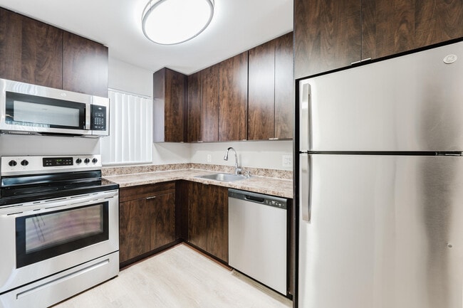 Photo - 650 SW 2nd Ave Unit 252