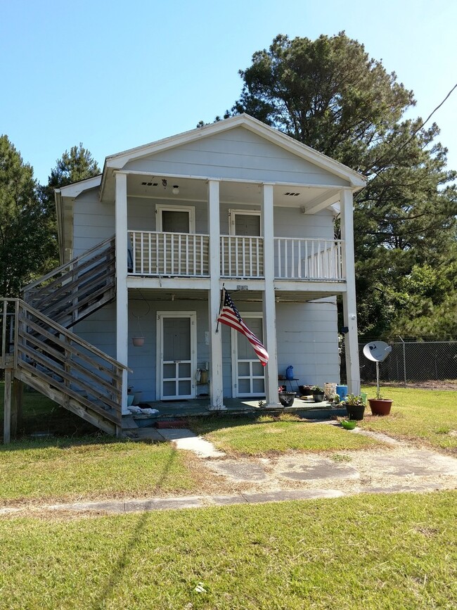 SECOND FLOOR, ONE BEDROOM - SECOND FLOOR, ONE BEDROOM House