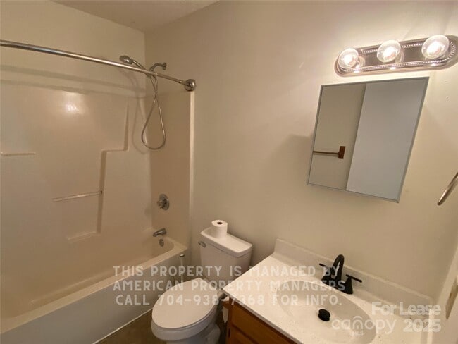 Photo - 401 Needle Ct