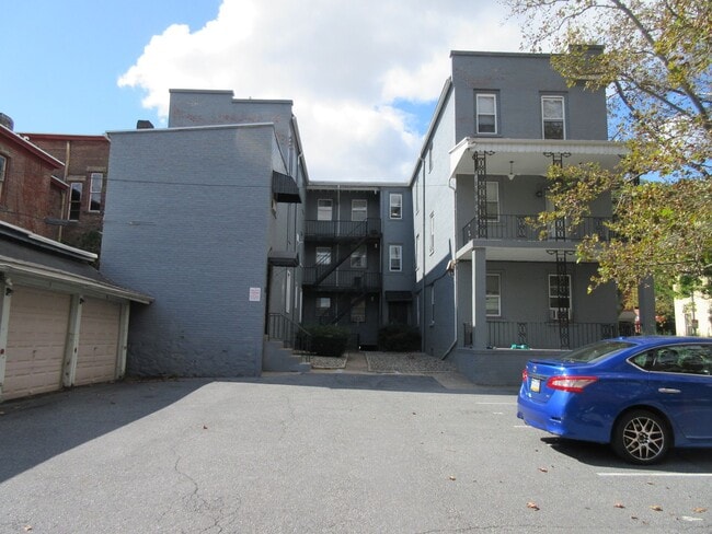 77-83 N 4th St