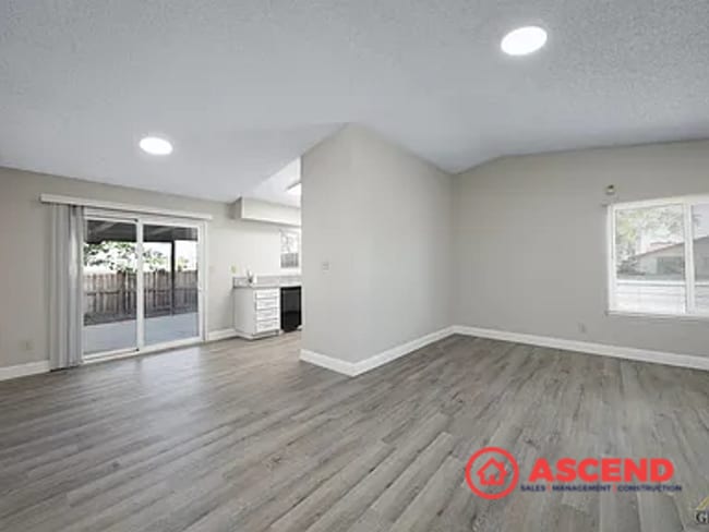 Photo - Cozy 3 Bedroom Home at White Ln. & Stine rd.