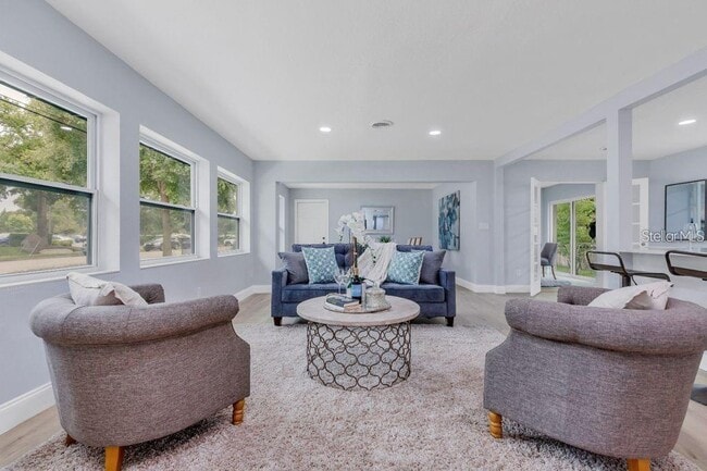 101 S Lakemont Ave