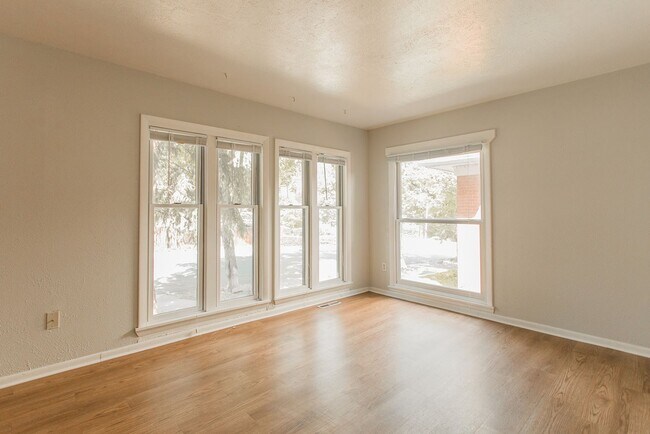 Photo - 604 Marine St Unit 2