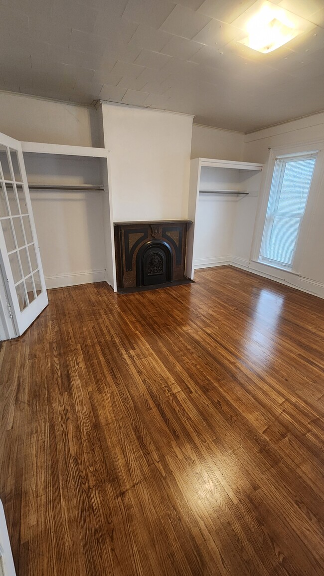 Photo - 17 Green St Unit 2
