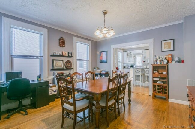 Photo - 28 Edwards St Unit 1