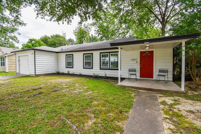 Photo - 1922 Pech Rd House