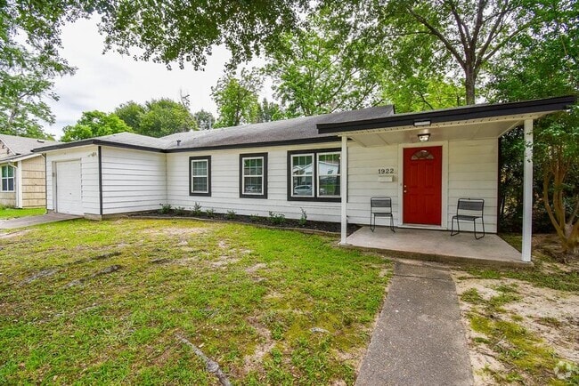 Building Photo - 1922 Pech Rd Rental