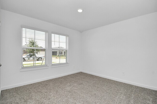 Photo - 1115 Desert Willow Dr