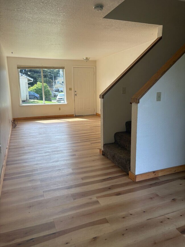 Photo - 3039-3041 SE 38th Ct Unidad 3039 SE 38th Court