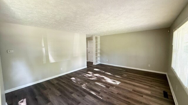 Photo - EAST SIDE UPDATED 4 BEDROOM 2 BATH HOME AVAILABLE NOW!