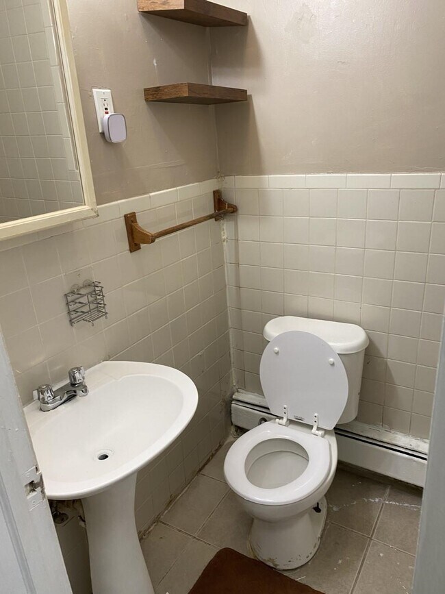 Photo - 100 Van Reypen St Unit 2