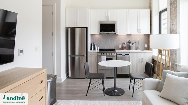 Photo - 425 20th St S Unit 211.579035