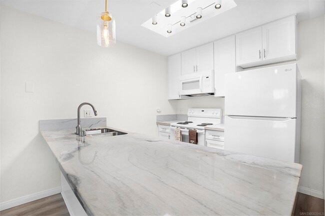 Photo - 8026 Linda Vista Rd Unit 2G