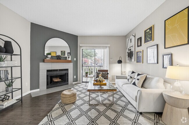 1BR, 1BA - 735SF - Living Room - Balcones Club
