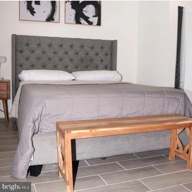 Photo - 1406 E Baltimore St Unit 100