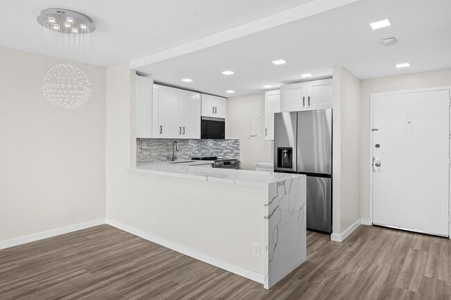 Photo - 16740 NE 9th Ave Unit 405