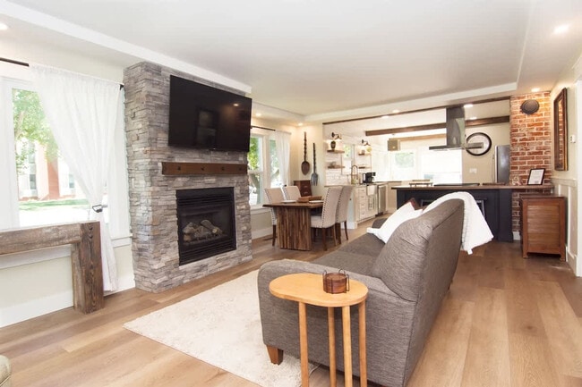 Photo - 1924 Cleveland Blvd Unidad ID1460951P