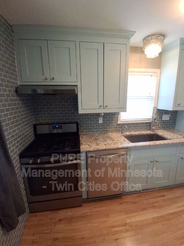 Photo - 177 S Dunlap St