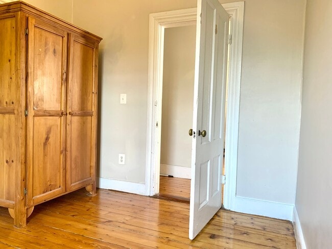 Photo - 40 E Transit St Unit Room rental in Apt 2
