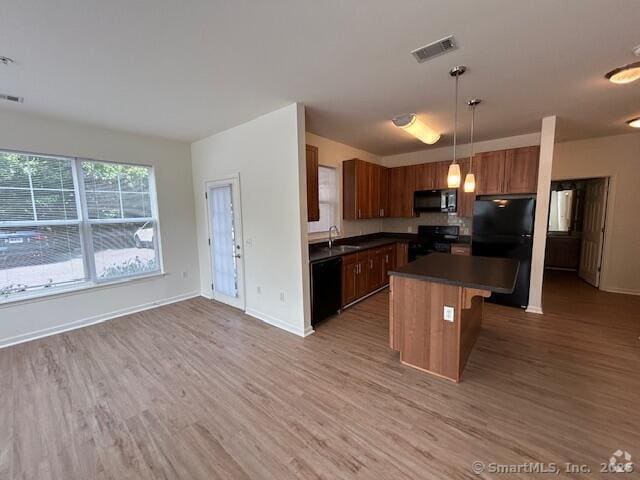 Building Photo - 10 Norden Pl Rental