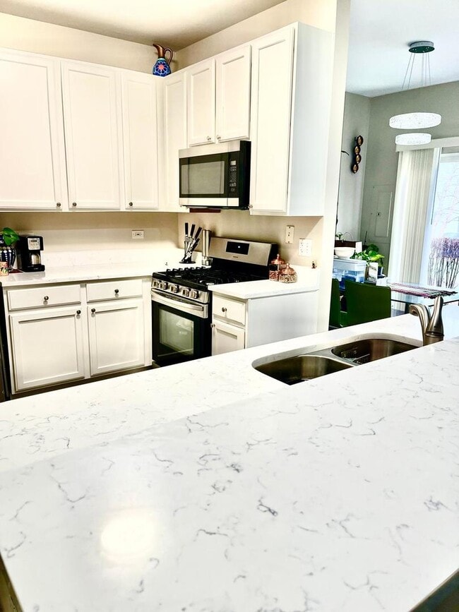 Photo - 680 Meadowridge Dr