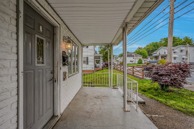 Photo - 194 Parsonage St