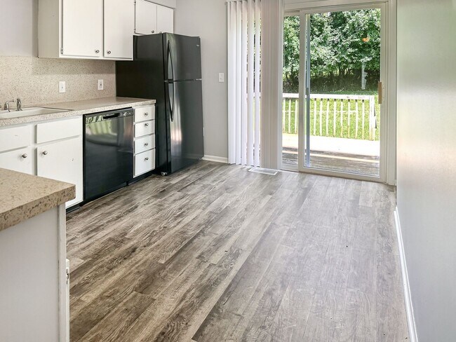 Photo - 2221 Saginaw Rd SE Unit 2223