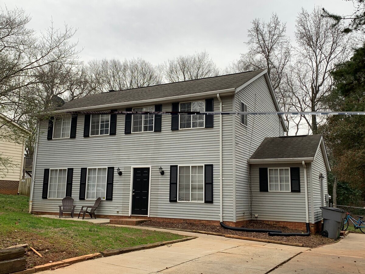 Photo - 1614 Van Dyke Dr