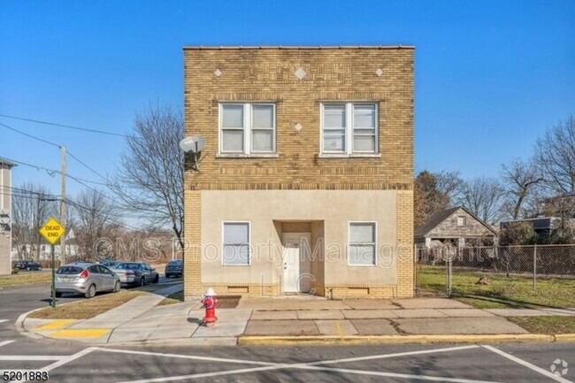 Building Photo - 1501 S Wood Ave Rental
