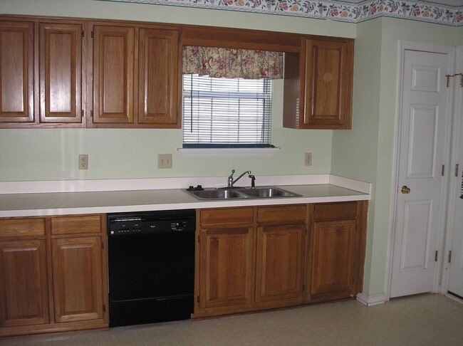 Photo - Lexington- Please call the Lexington Office to schedule tours: 803-359-0793