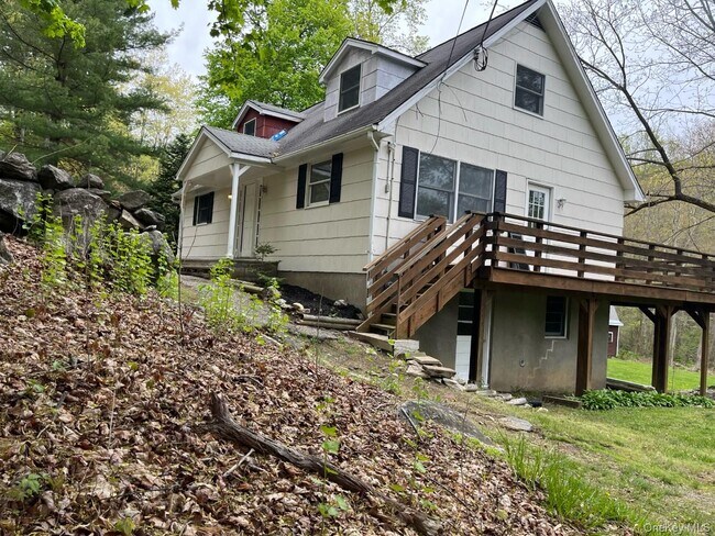 Photo - 140 Bullet Hole Rd