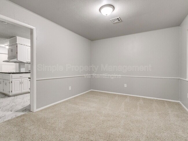 Photo - 6109 Kingston Rd