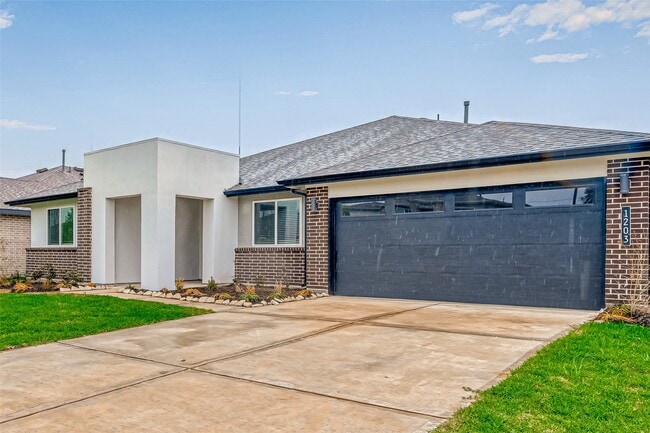 Photo - 1203 Hyde Lk Ln