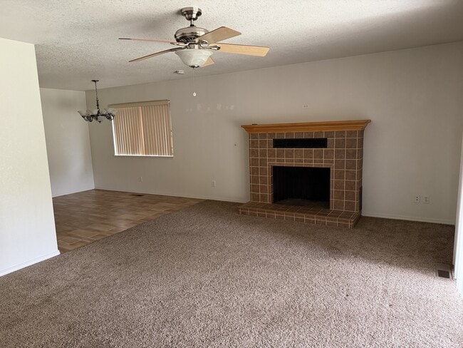 Photo - 221 S 7th St