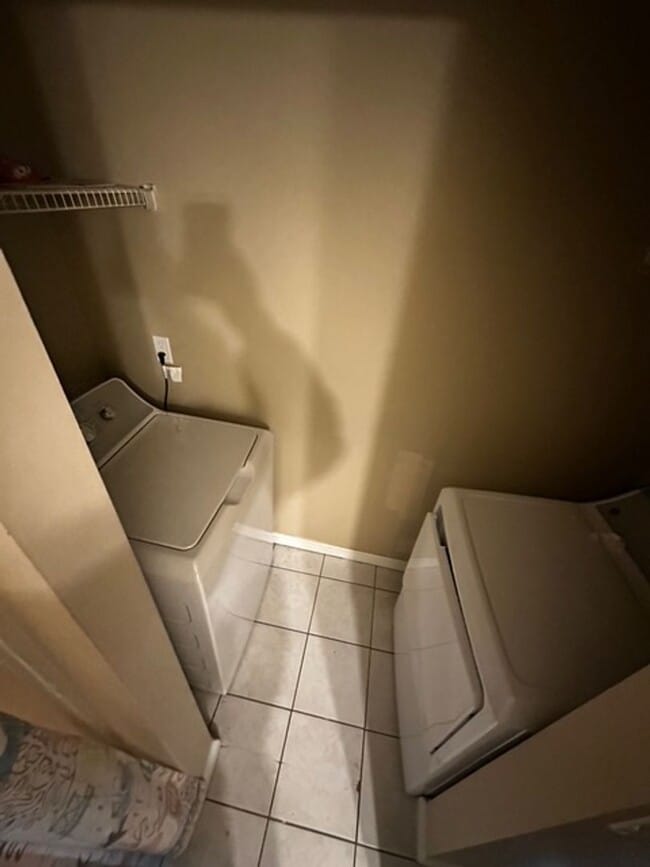 Photo - 1290 Emerson St