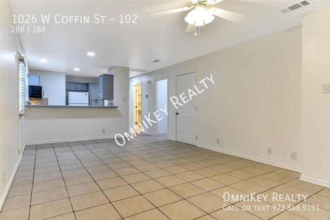 Photo - 1026 W Coffin St Unidad 102